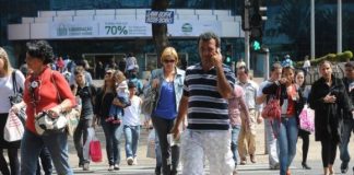 IBGE diz que Brasil já tem mais de 207 milhões de habitantes populacao