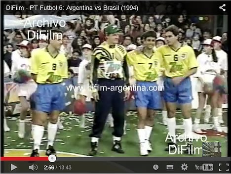 A Verdadeira História da ‘Água Batizada’ que o Branco Tomou na Copa da Itália… Contada por seus Personagens em 1994! Imagem copiada do Vídeo no Youtube