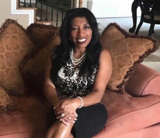 Quem é Mrs. Leonora Claudia Vidal Glasper? – “VIP”