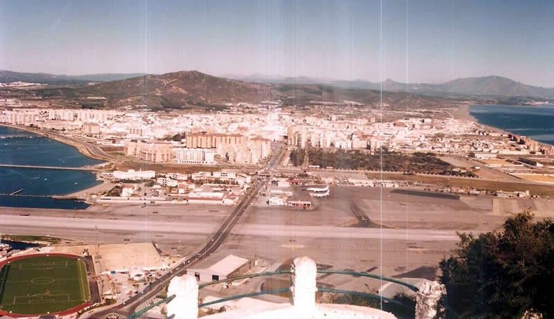 Vista da Pista do Aeroporto de Gibraltar