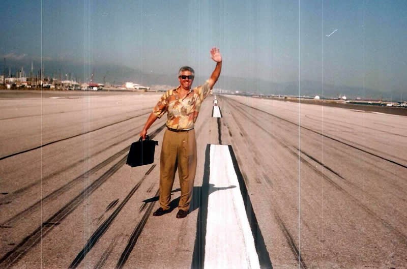 Cruzando a pista do aeroporto de Gibraltar