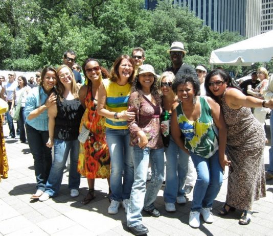 Crônica – Veja quem são as pessoas que faziam a diferença na Comunidade Brasileira de Houston, e no estado do Texas em 2008.