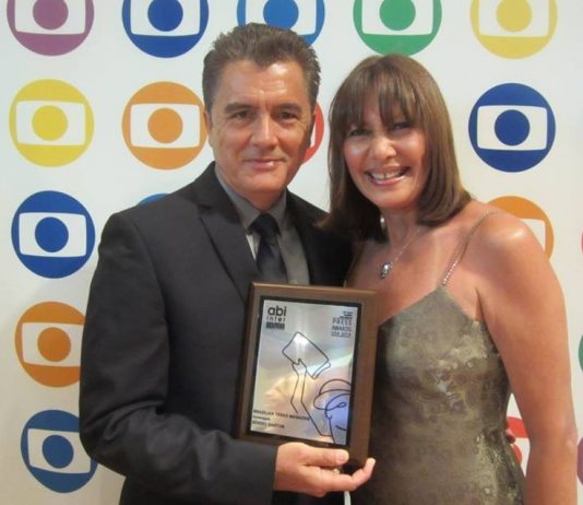 Sergio Santos e Doris Santos – Personality of the year – Jornal Vida Brasil Texas.