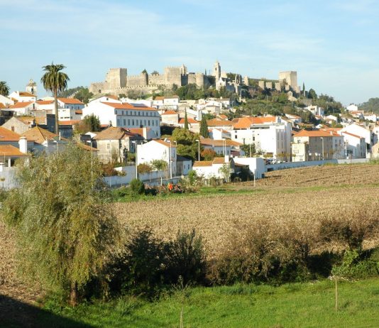 A Vila de Montemor Velho em Portugal, tem alguma semelhança com a cidade de Montemor da novela?