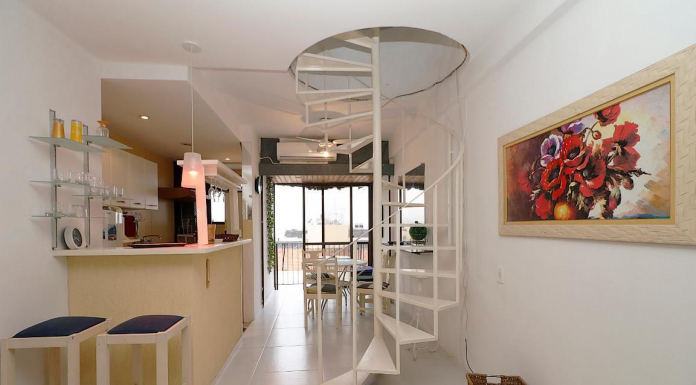 Business – Alugue hoje! Cobertura Duplex espetacular, localizada em um lugar super especial em Copacabana.