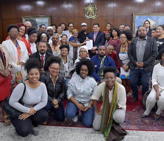 Crônica – Assassinatos e População Negra