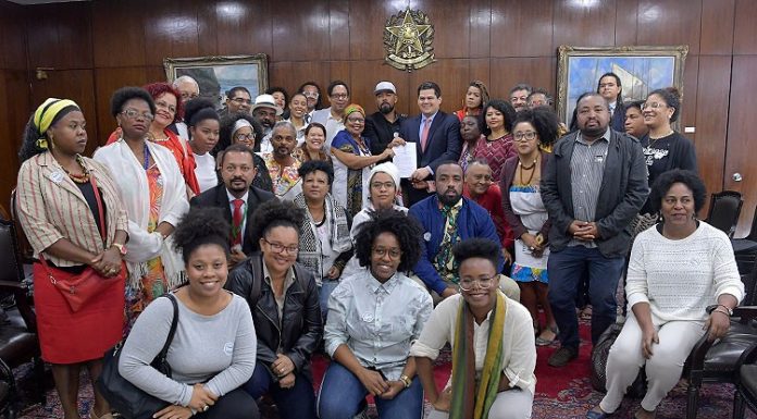 Crônica – Assassinatos e População Negra