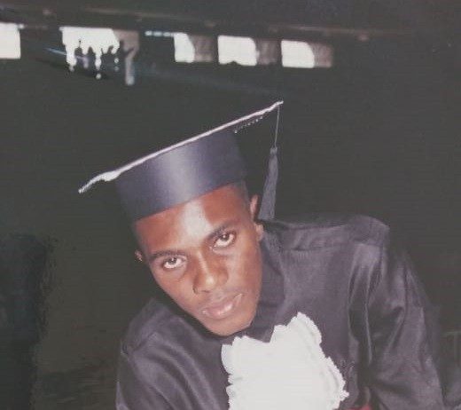 Dr. Alexandre Almeida – Um Dentista negro, exemplo espetacular para todos – História de um guerreiro vencedor .