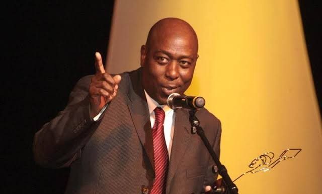 Poesia – O Jornal Vida Brasil É deveras importante.