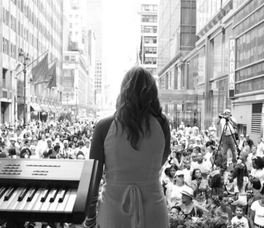 Crônica – O Brasil – Os brasileiros que saíram em buscas de sonhos além do horizonte.