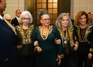 VIP – A escritora Ana Maria Gonçalves é a primeira mulher negra imortal da Academia de Letras do Brasil.