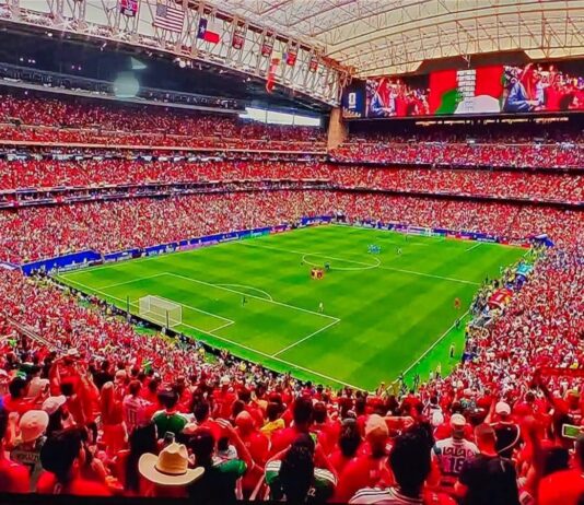 A seleção do Congo estreou no Houston Stadium, em Houston, Texas (EUA), conquistando um empate histórico por 1 a 1 contra Portugal.